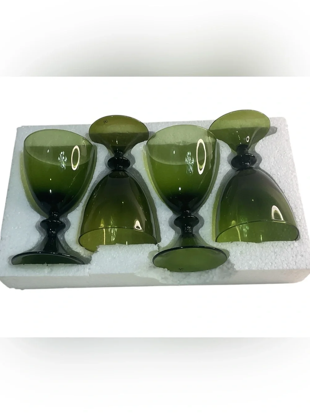 Diane von Furstenberg Avocado Green High Rise White Wine Glasses 7oz Set of 8 D